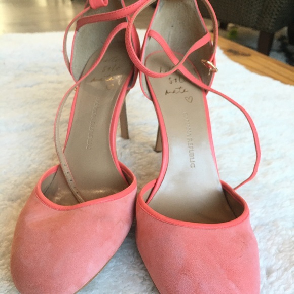 Banana Republic Hello Sole Mate - Picture 2 of 7